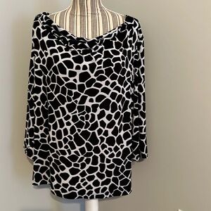 Samantha Grey Print Shirt Size XLARGE